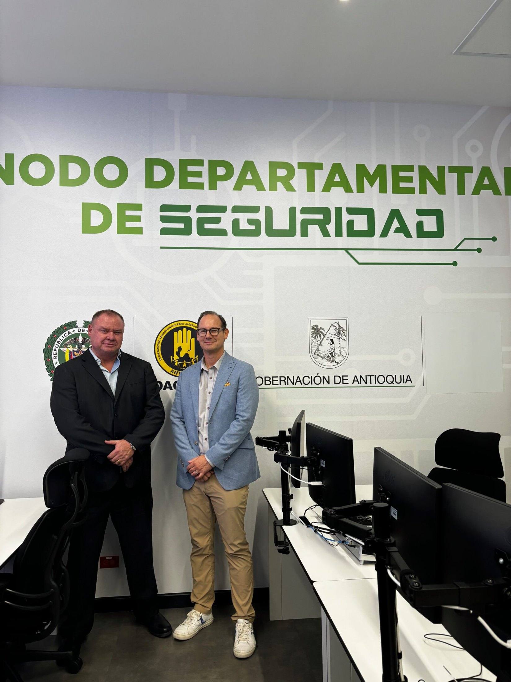 Travis Woods at the departmental security operations center of the Gobernacion de Antioquia, Colombia
